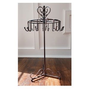 ✨Vintage Ornate Necklace Stand✨